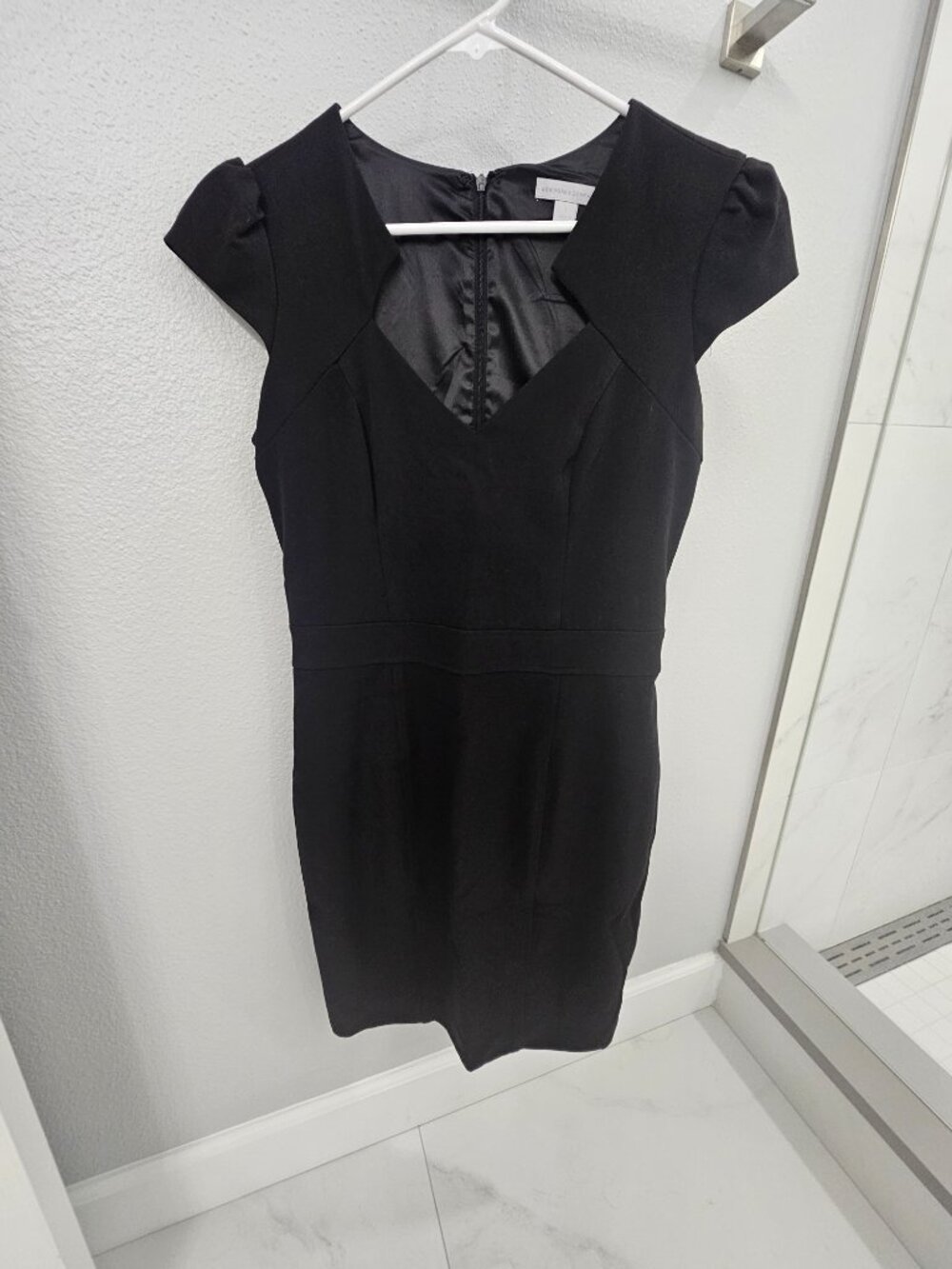 NY&C Lined Black Dress - Size 4 - Picture 2 of 5